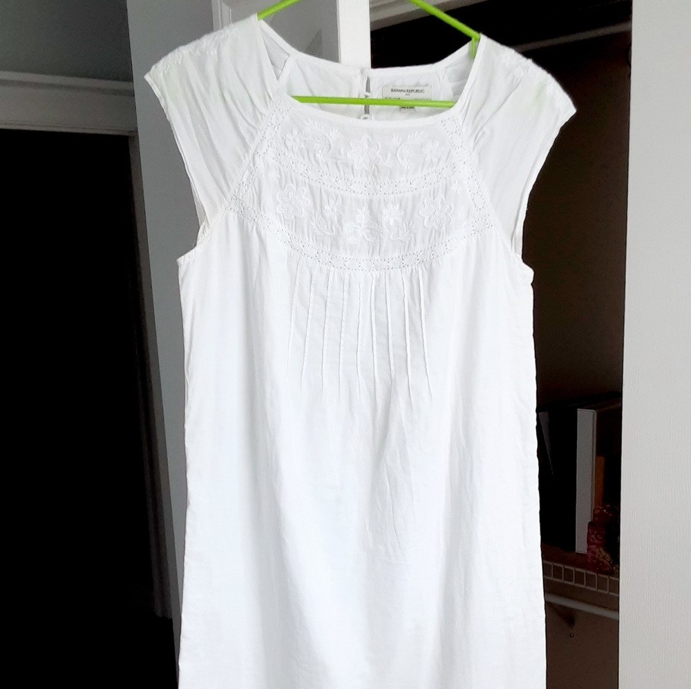 Banana Republic white summer dress size 4
